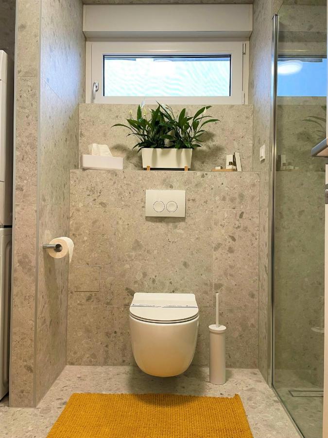Zen Apartment *